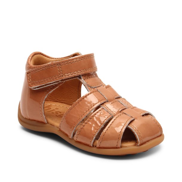 Bisgaard - Carly sandal i nougat lak